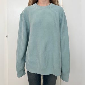 THEORY crewneck 🩵